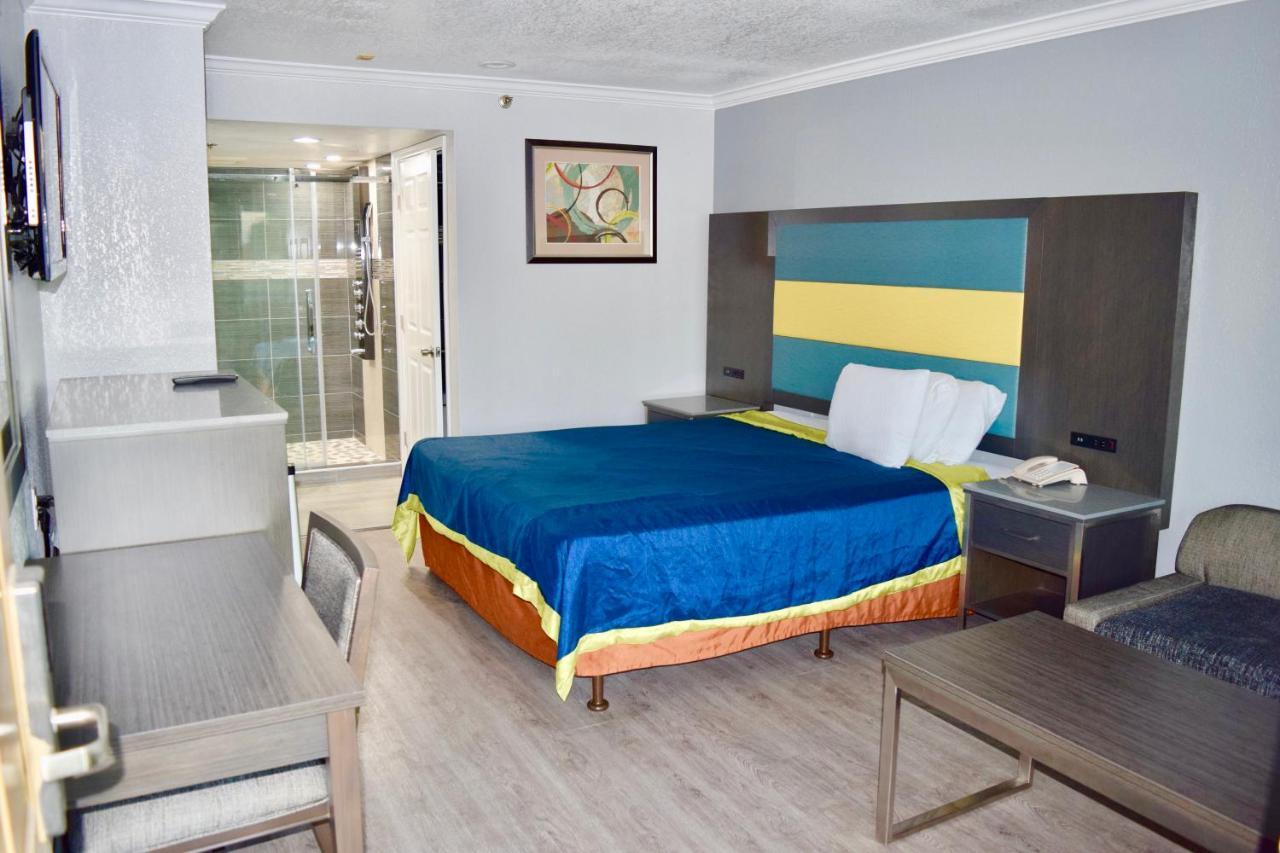 Budget Inn Ла-Пуэнте Экстерьер фото