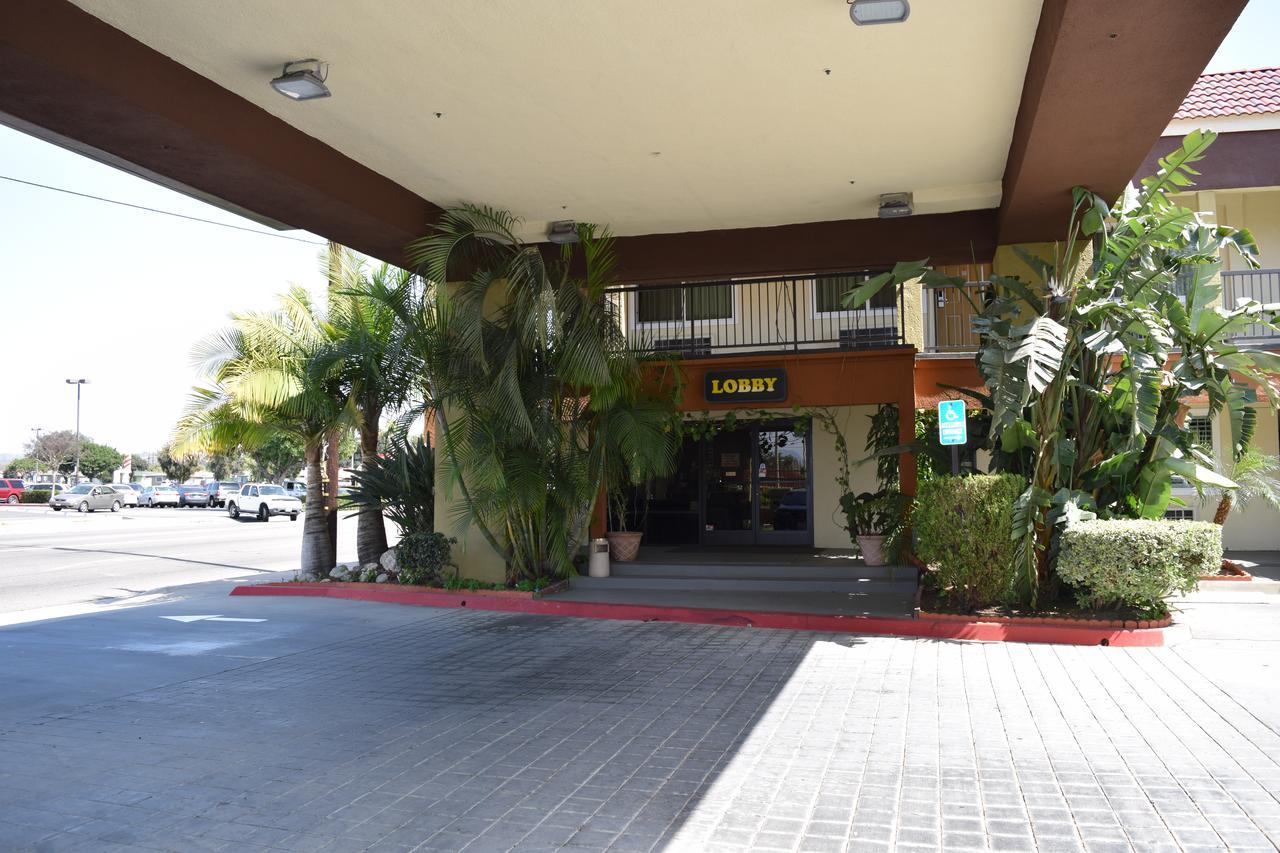 Budget Inn Ла-Пуэнте Экстерьер фото